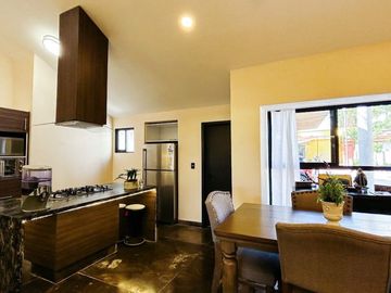 CASA EN VENTA MERIDA YUCATAN , CON VISTA AL CAMPO DE GOLF LA CEIBA UNA PLANTA