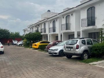 CASA EN VENTA DE RECUPERACION BANCARIA EN JARDINES DE IXTEPETE, ZAPOPAN, JAL.