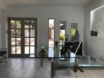 Exclusiva Casa en Venta en Huertas de San Pedro - ¡Un Oasis de Elegancia!