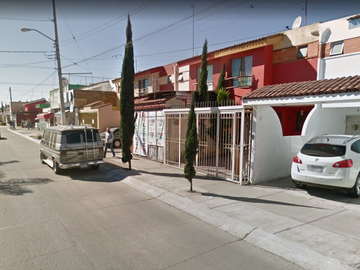VENDO CASA EN PARQUES DE TESISTÁN, ZAPOPAN-JAL