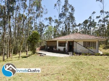 Tarqui, Venta de 01 Hectárea de Terreno con Casa Quinta Vacacional