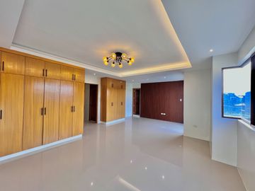 Discover contemporary luxury in this brand new three-story duplex house and lot, perfectly situated in the esteemed Greenwoods Executive Village.