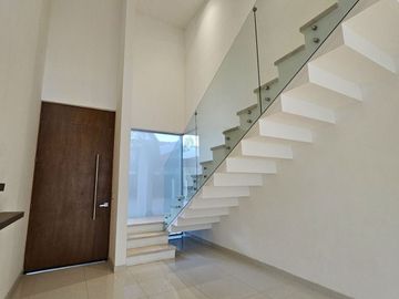 CASA EN VENTA EN MERIDA YUCATAN , TEMOZON 4 RECAMARAS