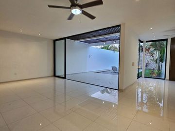CASA EN VENTA EN MERIDA YUCATAN , TEMOZON 4 RECAMARAS