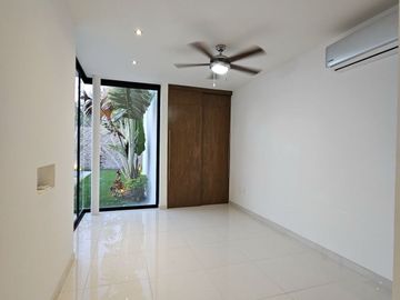 CASA EN VENTA EN MERIDA YUCATAN , TEMOZON 4 RECAMARAS