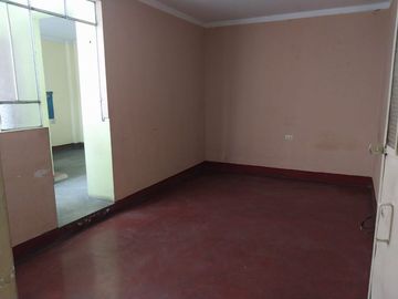 VENTA CASA ATE CON LOCAL COMERCIAL LA ESPERANZA