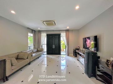 Luxury house For Sale (with tenant) at Nantawan Bangna km7 39,9 M.THB (English version below)
