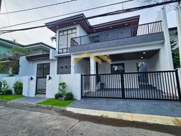 MODERN SPACIOUS SINGLE DETACHED HOUSE AND LOT IN BF HOMES PARAÑAQUE CITY