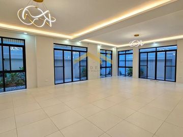 MODERN SPACIOUS SINGLE DETACHED HOUSE AND LOT IN BF HOMES PARAÑAQUE CITY