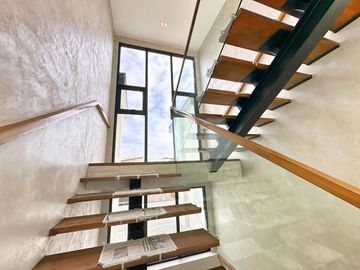 HUGE SINGLE MODERN CORNER LOT WITH SWIMMING POOL HOUSE AND LOT IN BF HOMES PARANAQUE