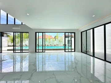 HUGE SINGLE MODERN CORNER LOT WITH SWIMMING POOL HOUSE AND LOT IN BF HOMES PARANAQUE