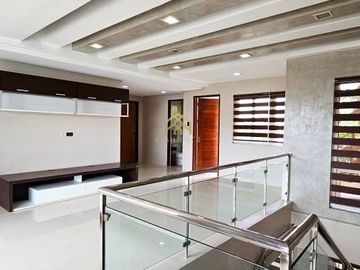 WELL MAINTAINED SINGLE DETACHED HOUSE AND LOT IN ENCLAVE OF BF HOMES PARAÑAQUE CITY