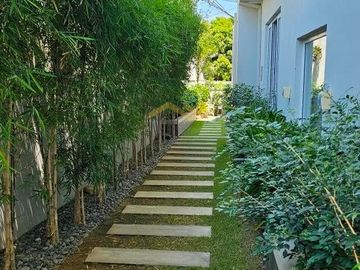 EQUISITE SINGLE DETACHED HOUSE AND LOT IN BF HOMES PARANAQUE CITY