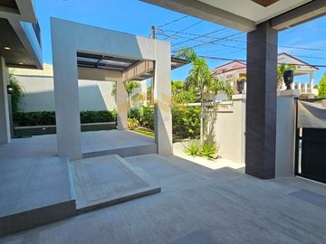 EQUISITE SINGLE DETACHED HOUSE AND LOT IN BF HOMES PARANAQUE CITY