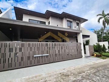 SPACIOUS MODERN SINGLE DETACHED HOUSE AND LOT IN BF HOMES PARANAQUE CITY