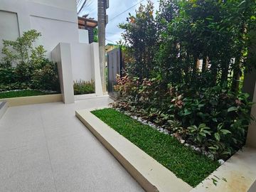Brand New Semi Furnished House and Lot w/ Elevator for Sale in BF Homes, Parañaque City