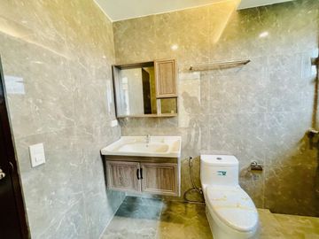 Discover the perfect blend of affordability and luxury in this brand-new house and lot nestled within the serene Greenwoods Executive Village. Your dr