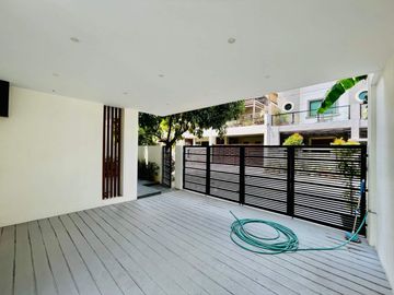 Discover the perfect blend of affordability and luxury in this brand-new house and lot nestled within the serene Greenwoods Executive Village. Your dr