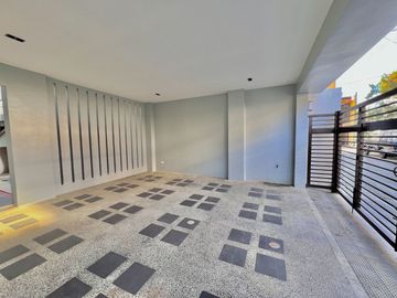 Experience luxury living in this brand new corner house and lot complete with a pool, nestled within the prestigious Greenwoods Executive Village
