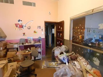Venta Casa + Dpto en B° Los Paraisos