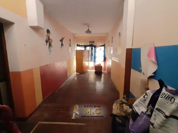 Venta Casa + Dpto en B° Los Paraisos