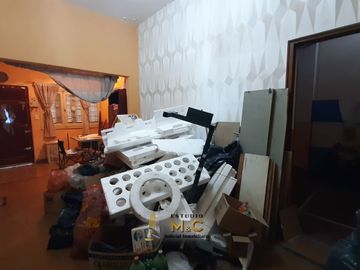 Venta Casa + Dpto en B° Los Paraisos