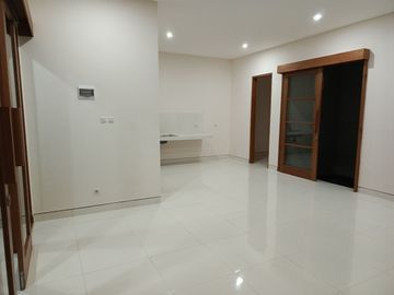 New Minimalist House 6 meters Road Sesetan Denpasar