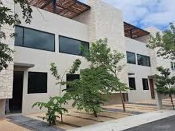 CASA DE 3 HABITACIONES EN VENTA EN PLAYA DEL CARMEN