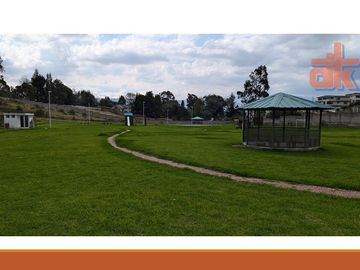 De Venta Terreno 899m2 Conjunto De Lujo Urb. Navarra, Sangolqui