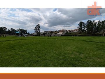 De Venta Terreno 899m2 Conjunto De Lujo Urb. Navarra, Sangolqui