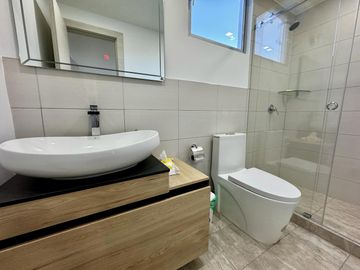 CASA DE VENTA AMOBLADA EN POMASQUI