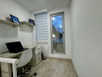 CASA DE VENTA AMOBLADA EN POMASQUI