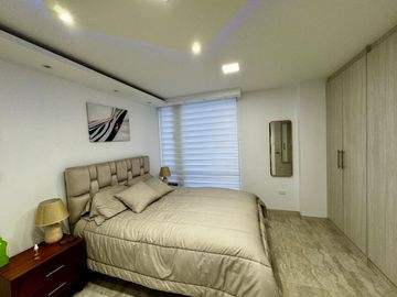 CASA DE VENTA AMOBLADA EN POMASQUI