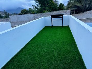 CASA DE VENTA AMOBLADA EN POMASQUI