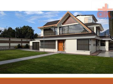 Gran Casa de Venta con Terreno La Armenia
