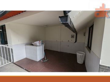 Gran Casa de Venta con Terreno La Armenia