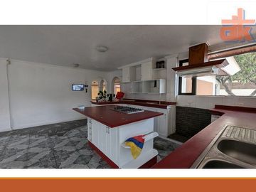 Gran Casa de Venta con Terreno La Armenia