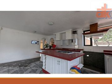 Gran Casa de Venta con Terreno La Armenia