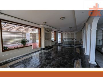 Gran Casa de Venta con Terreno La Armenia