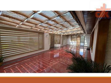 Gran Casa de Venta con Terreno La Armenia