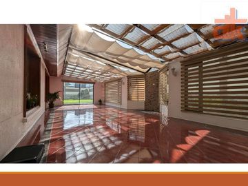 Gran Casa de Venta con Terreno La Armenia