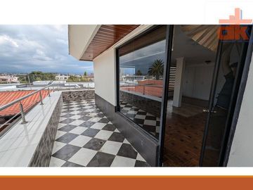 Gran Casa de Venta con Terreno La Armenia