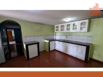 Gran Casa de Venta con Terreno La Armenia