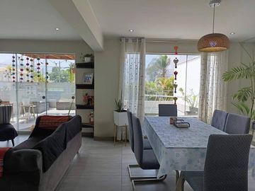 VENTA DE HERMOSA CASA EN CHOSICA