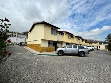 CASA DE VENTA EN EL CONDADO