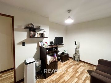 SE VENDE DEPARTAMENTO DE 2 HABITACIONES EN BARRIO MEDICO - SURQUILLO