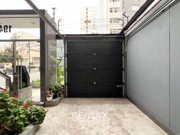 SE VENDE DEPARTAMENTO DE 2 HABITACIONES EN BARRIO MEDICO - SURQUILLO