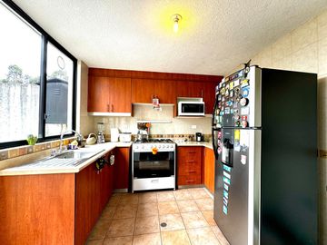 CASA DE VENTA EN EL CONDADO