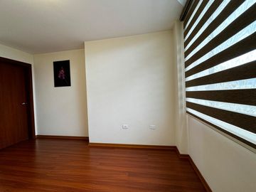 CASA DE VENTA EN EL CONDADO