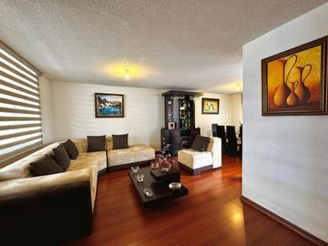 CASA DE VENTA EN EL CONDADO